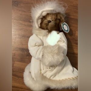 Bearington Collection Victoria Bear Collectible